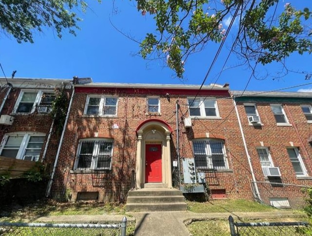Primary Photo - 1613 18th St NW