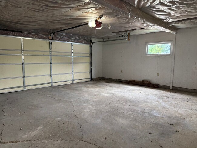 Building Photo - Available July 15th - West Fargo