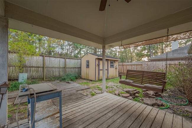 Building Photo - 10323 Emerald Pine Dr