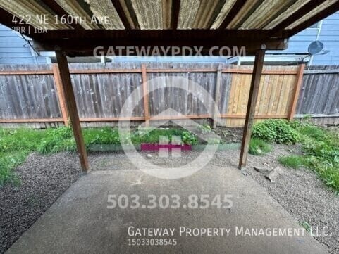 Building Photo - 422 NE 160th Ave