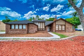 Building Photo - 1542 Sugarwood Cir