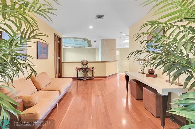 Building Photo - 4200 Coral Hills Dr