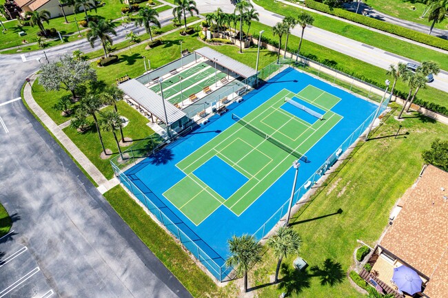 Building Photo - 826 Sky Pine Way