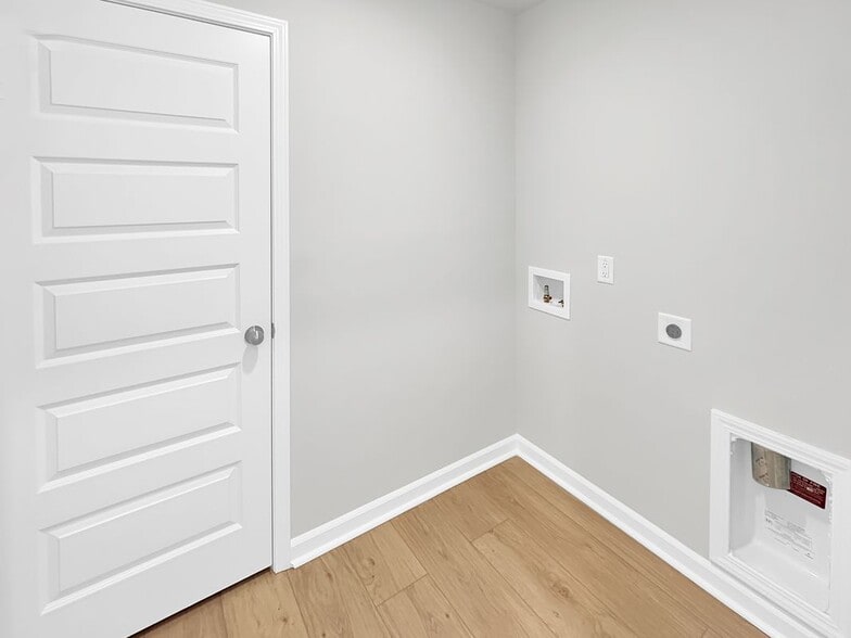 Building Photo - 639 Culpepper St