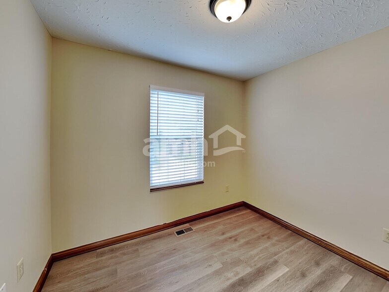 Building Photo - 2479 Camellia Ct