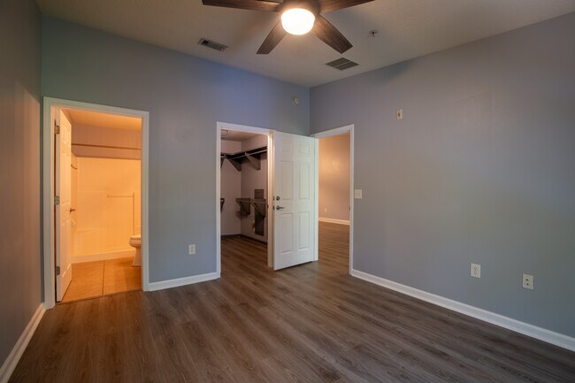 Building Photo - 13785 Herons Landing Way
