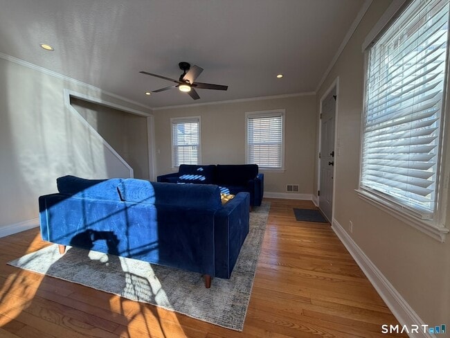 Building Photo - 67 Rockwell Ave