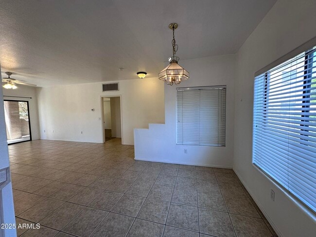 Building Photo - 13818 N Saguaro Blvd