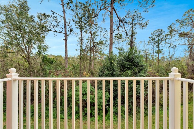 Building Photo - Gorgeous 4-Bedroom, 4-Bathroom Home in Kis...