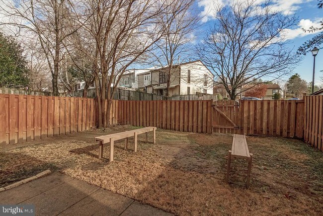 Building Photo - 7301 Larrup Ct