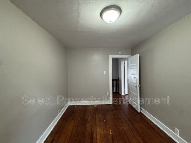 Building Photo - 317 W Wildwood Ave