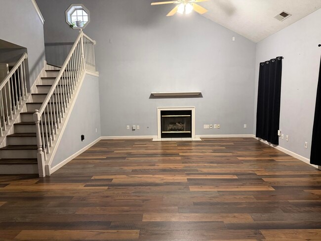 Building Photo - 188 Ransom Trce