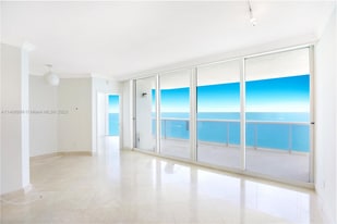 Building Photo - 4775 Collins Ave