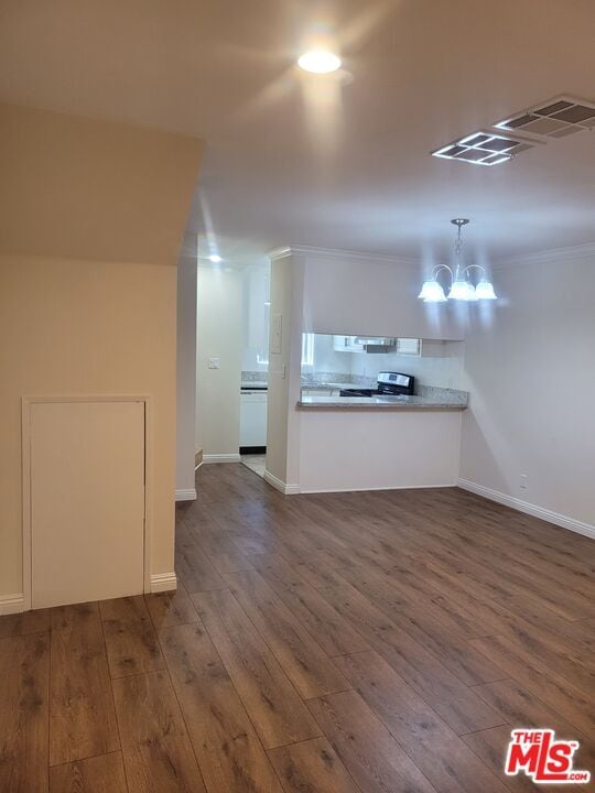 Building Photo - 555 W Dryden St