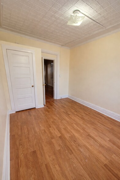 Building Photo - 107 2nd Ave