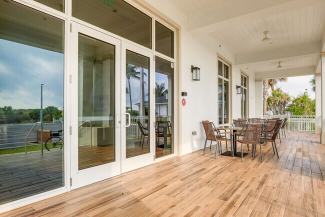 Building Photo - 2400 S Ocean Dr