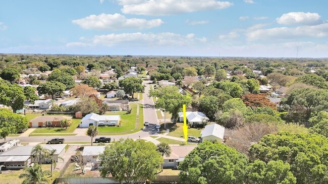 Building Photo - 2145 5th St
