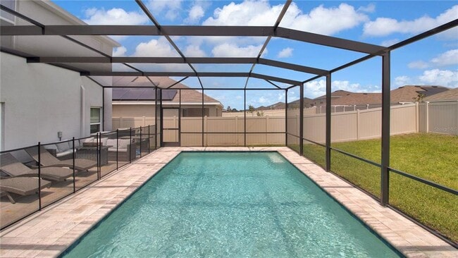 Building Photo - 16762 Carlton Pond St