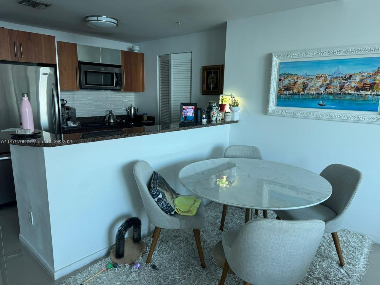 Building Photo - 300 S Biscayne Blvd