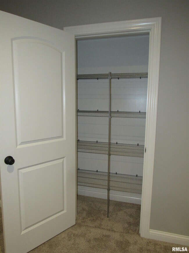 Building Photo - 1659 Celtic Ct