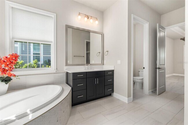 Building Photo - 3474 SW 109th Dr