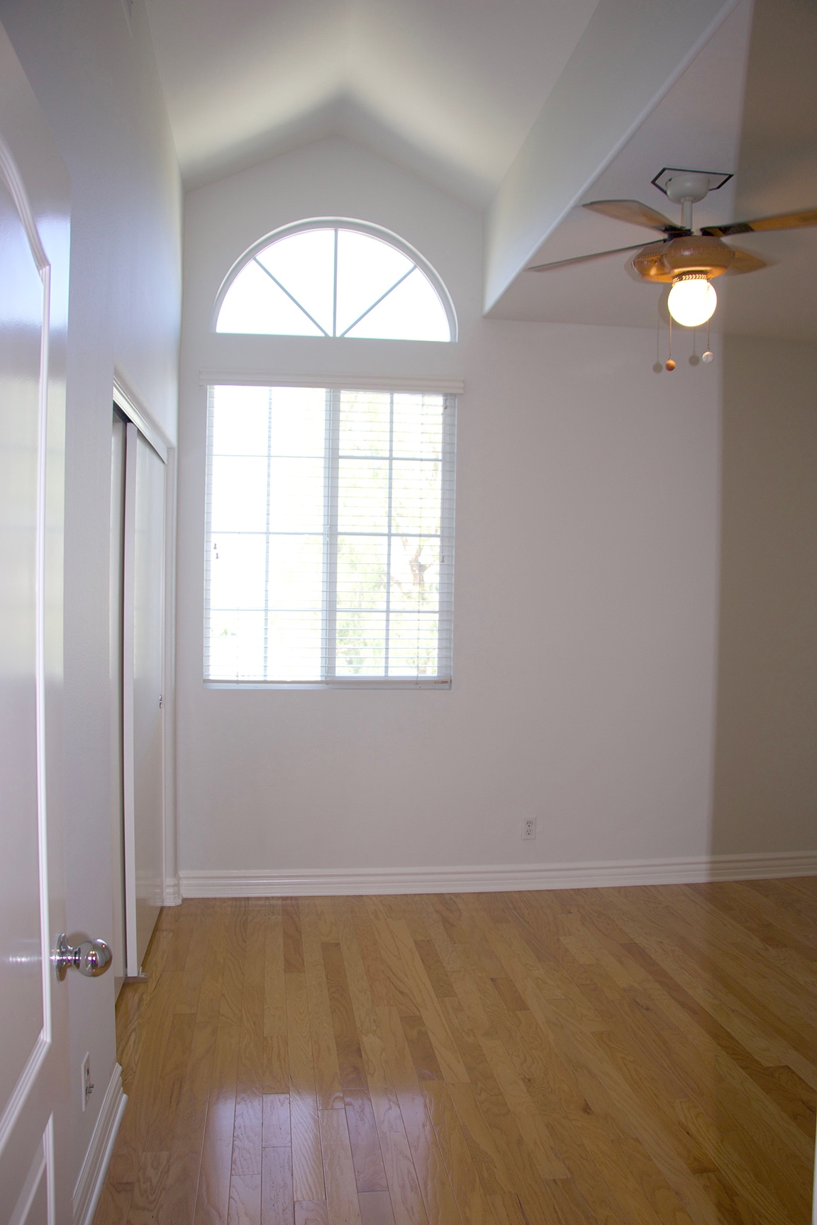 2nd Bedroom with wood floor - 2 Cousteau Ln