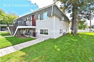 Building Photo - Adorable 2 Bed Sandy Condo! No Deposit Opt...