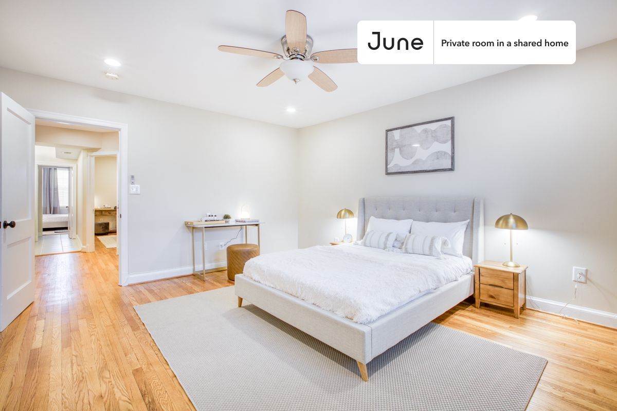 Building Photo - Room in Shared 3 bed/2 bath home in Capitol Hill