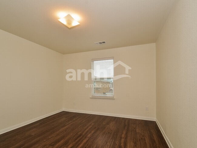 Building Photo - 1708 Hot Springs Way