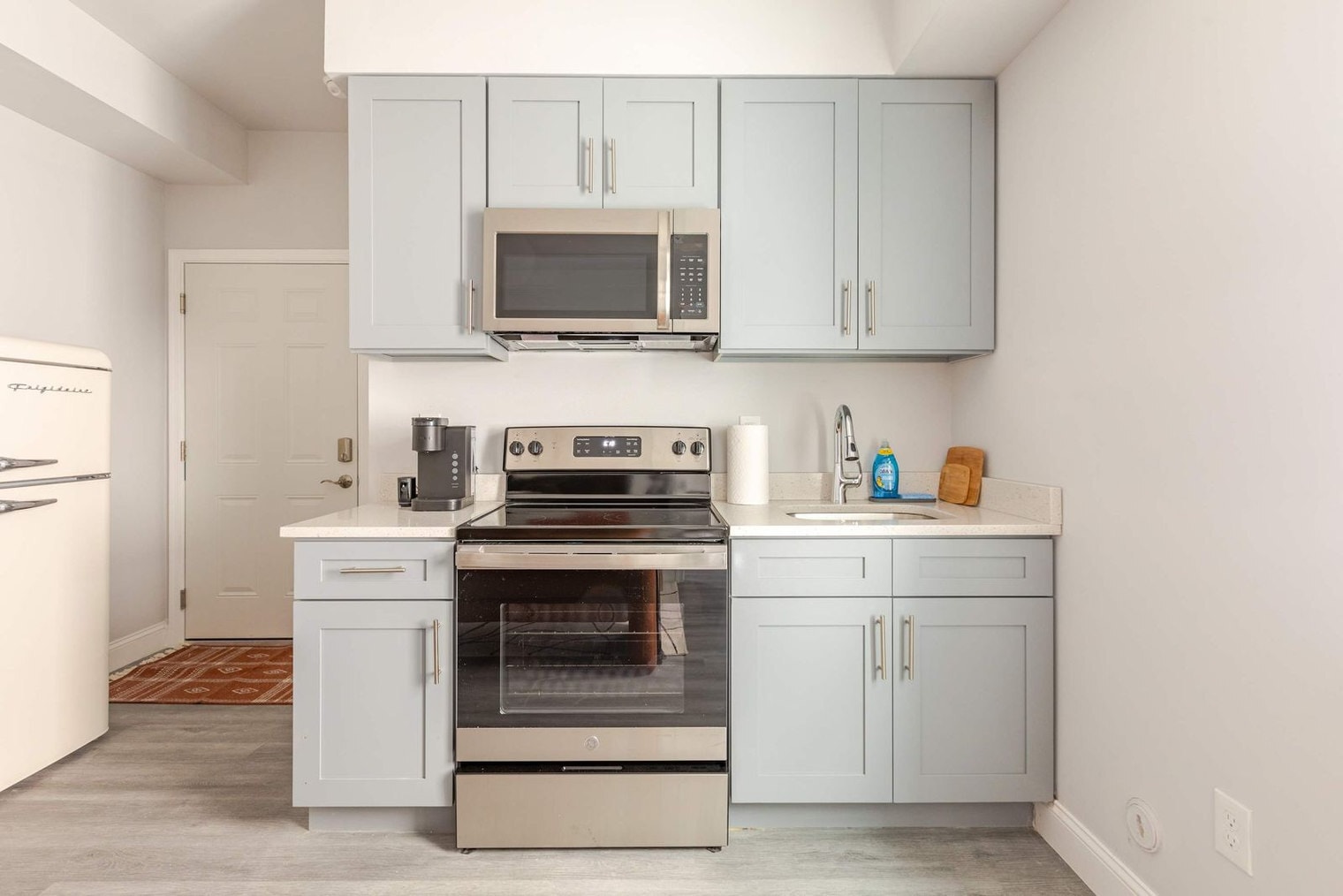 Building Photo - 1418 S 9th St