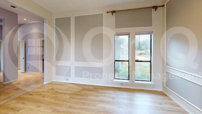 Building Photo - 4211 Spurwood Dr
