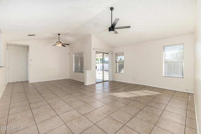 Building Photo - 3623 W Fairview Ln