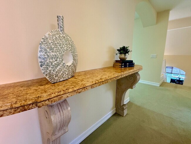 Building Photo - For Rent Available Now - Furnished House 3+BR 2.5Ba in Del Mar, charming furnished home in the hi...