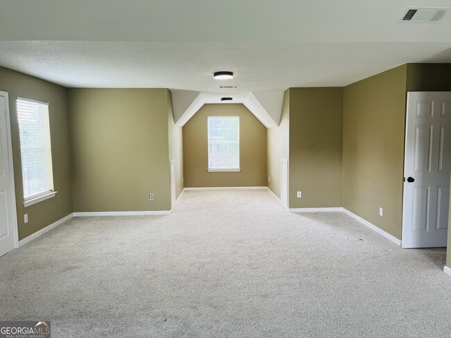 Building Photo - 4180 W Stubbs Rd