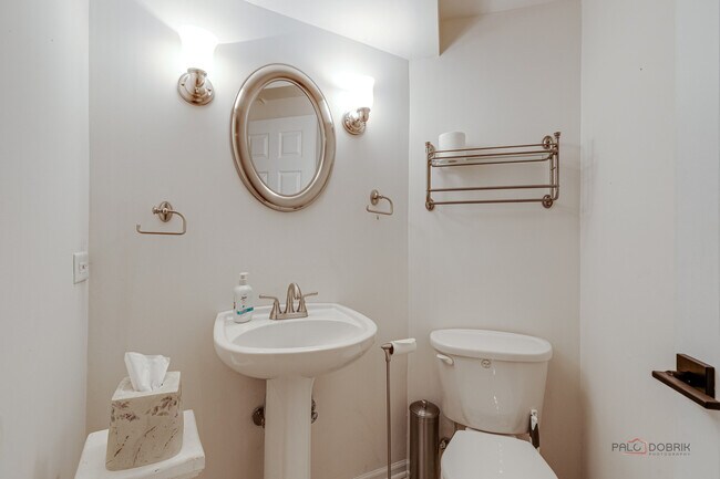 Building Photo - 4405 Middleton Pl