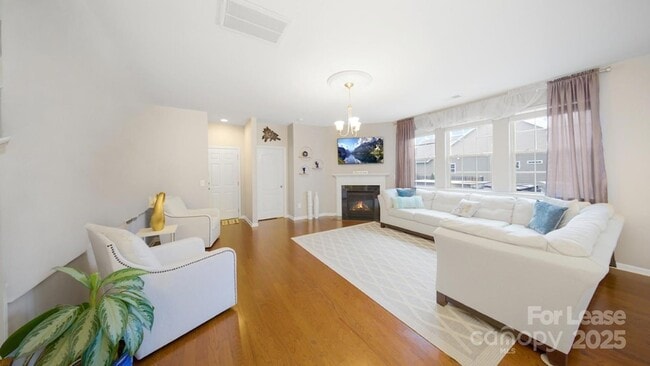 Building Photo - 428 Moses Dr