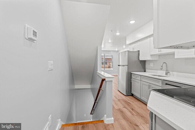 Building Photo - 2044 N Carlisle St