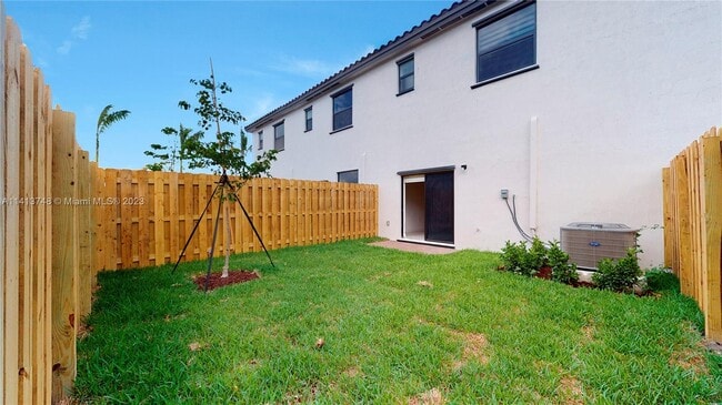 Building Photo - 11884 SW 245 Ter