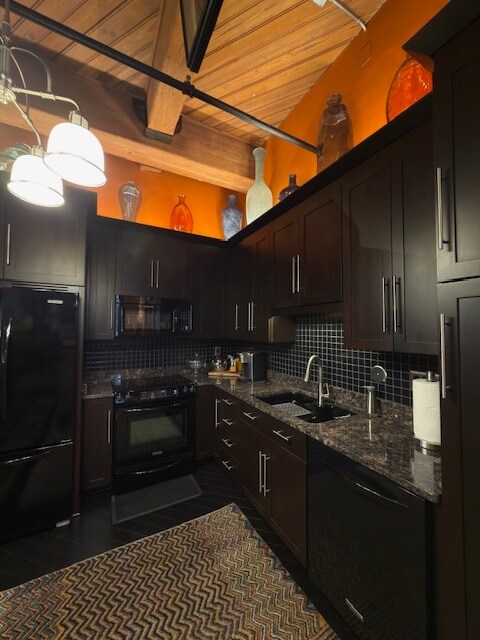 Building Photo - 1101 Lucas Ave