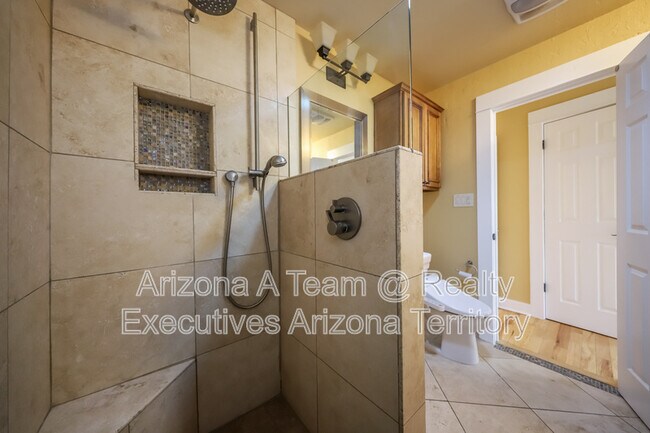 Building Photo - 2221 1st St