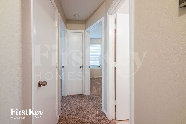 Building Photo - 5212 La Rocco Way
