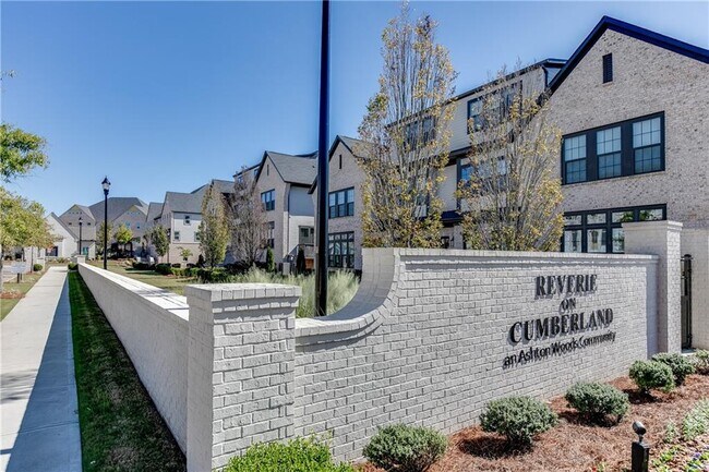 Building Photo - 3905 Danube Ln