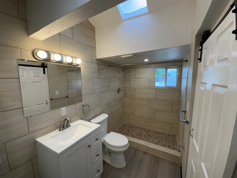 Building Photo - 180 S Glenwood St