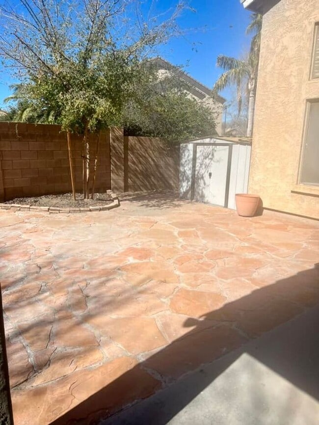 Building Photo - 5-bedroom in the heart of Gilbert