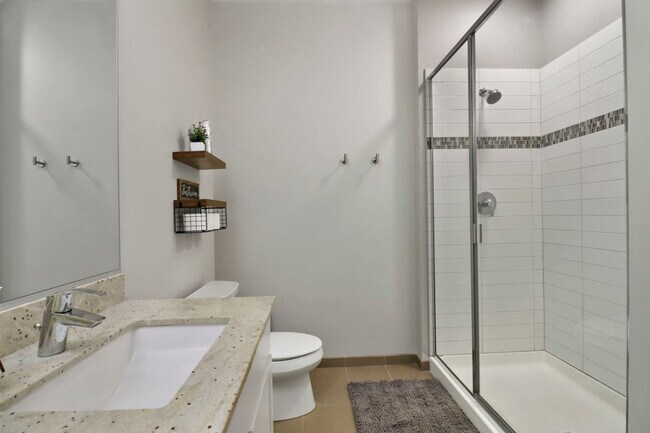 Building Photo - 255 N Addison Ave