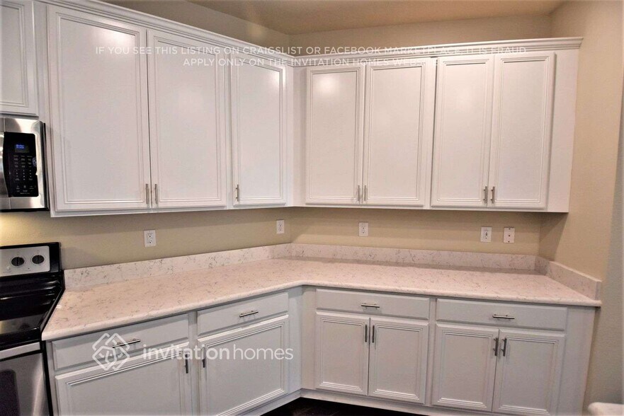 Building Photo - 4260 Moon Shadow Loop