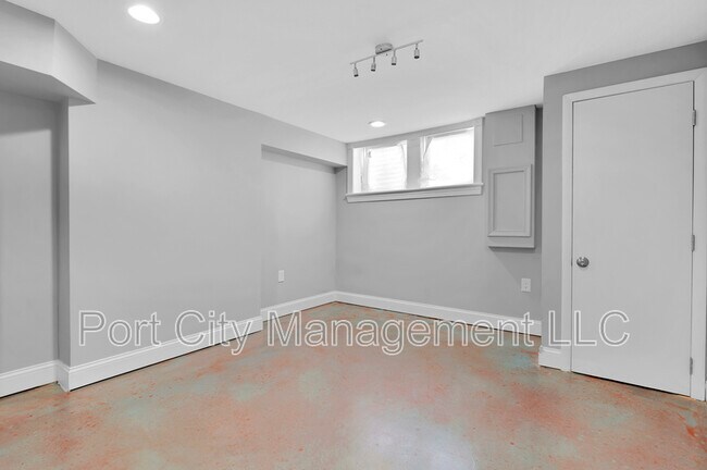 Building Photo - 1433 Federal St