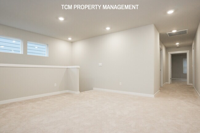 Building Photo - 18818-18813 13th Ave W