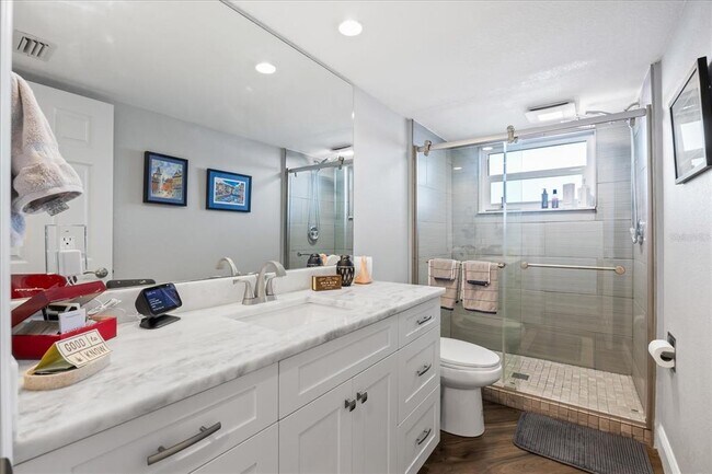 Building Photo - 5200 Brittany Dr S