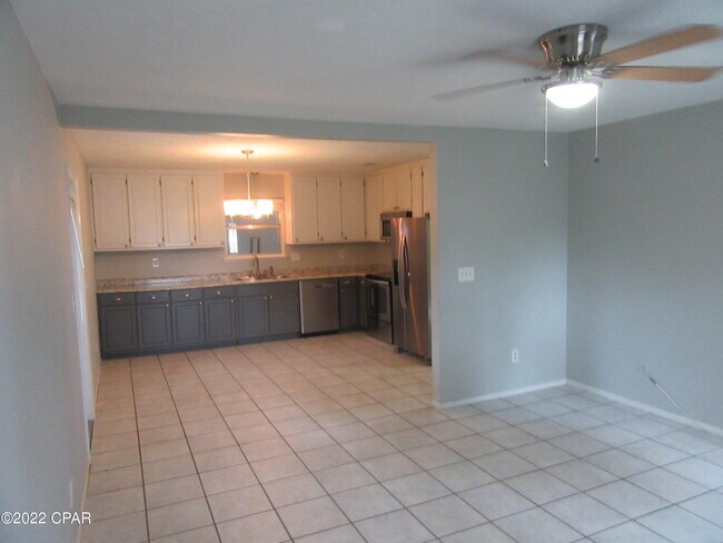 Building Photo - 1113 Arthur Ave